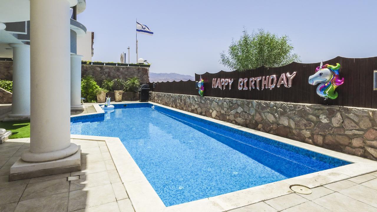 Luxury By The Pool *